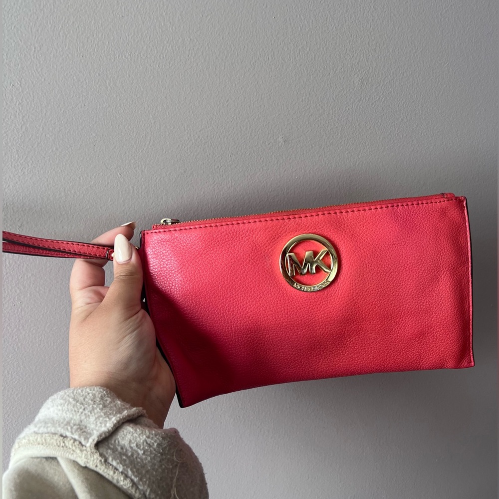 Michael Kors long wristlet